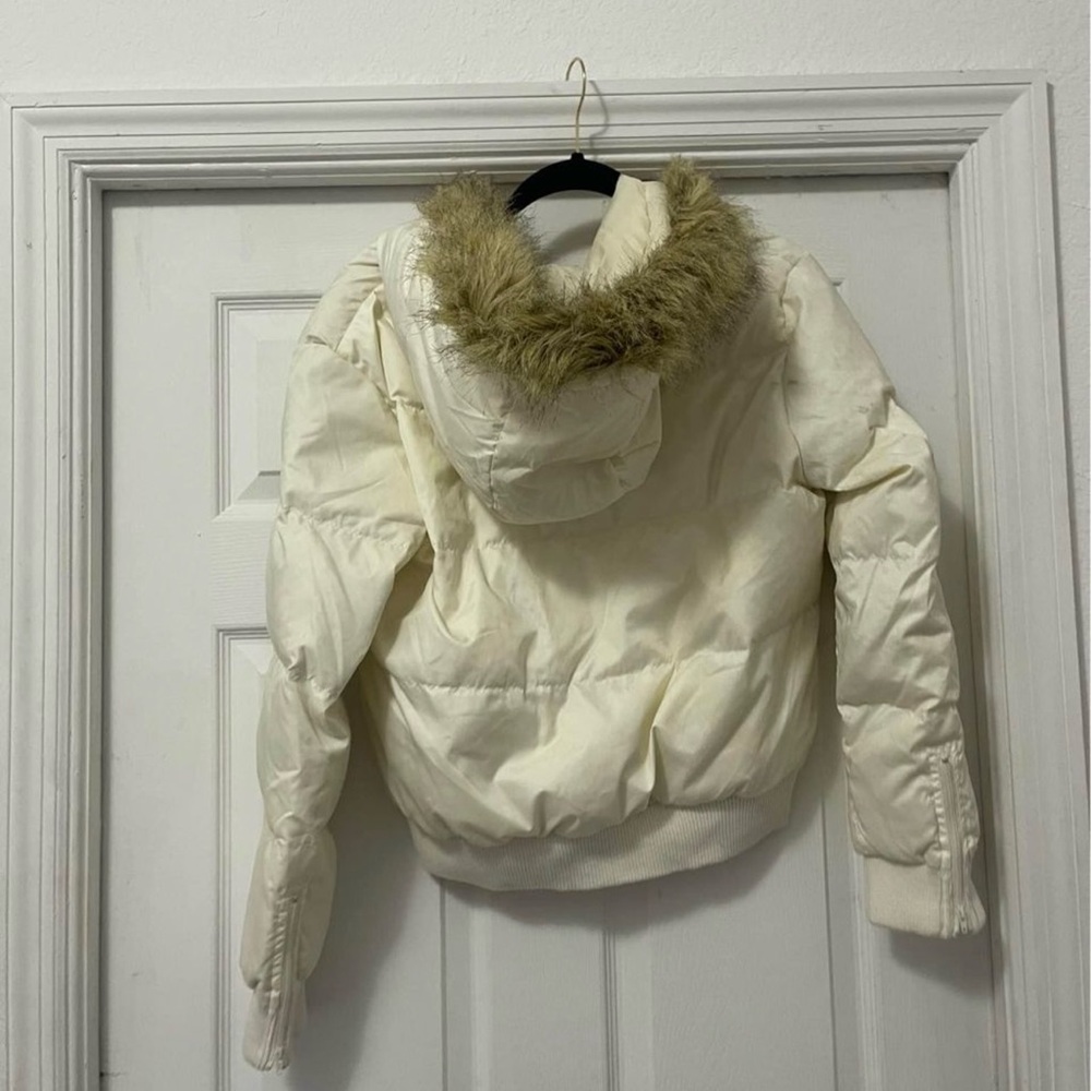 Jennifer López Coats